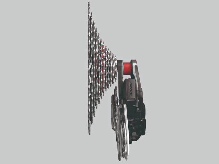 The rear derailleur sits directly on the wheel axle. In conjunction with the UDH standard, this results in a constant basic position