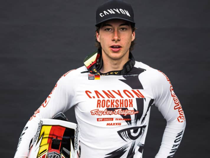 Straight outta Germany: DH-Racer Henri Kiefer.