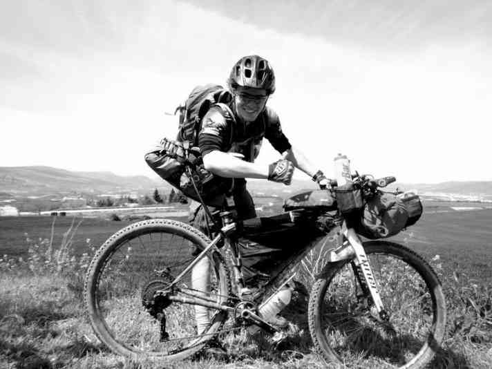 3000 kilometres, 40,000 metres of altitude on his own: BIKE editor Jan Timmermann is not afraid of long distances.