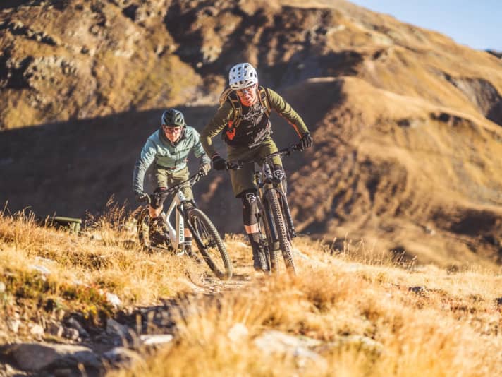 Sporty and firm, or potent and powerful? With suspension travel between 120 and 150 millimetres and a wide range of geometries, this trail bike test group covers an extremely wide range of uses.