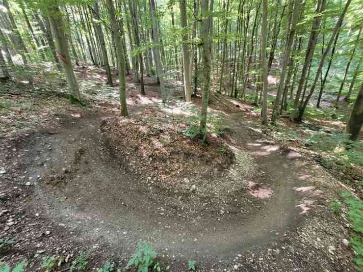 At higher speeds, the bends of the Bermingham become even tighter.