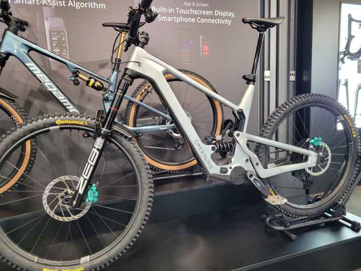 Gibt’s nur als Rahmenkit: Das Crestline-Enduro mit DJI Avinox.