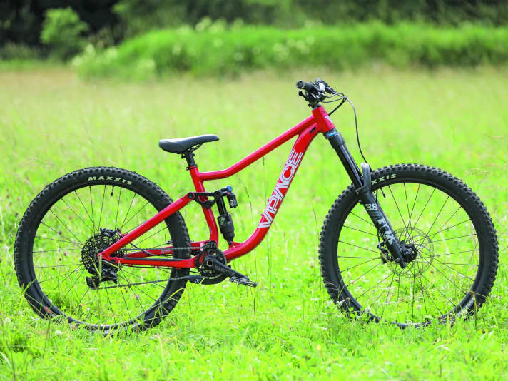 Das Vpace Fred275 ist auch optisch ein reinrassiger Downhiller.
