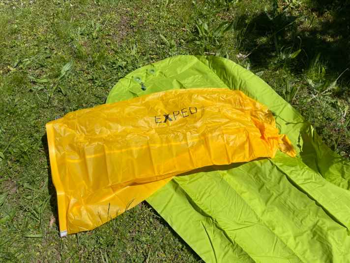 Exped Ultra 1R Mummy Isomatte mit “Schnozzel” Pumpsack.