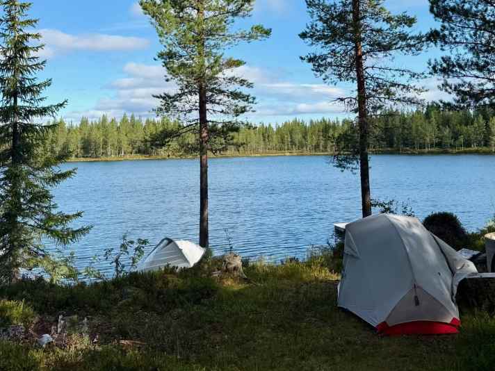 Après 14 étapes avec une moyenne de 157 kilomètres par jour, les moustiques scandinaves deviennent de plus en plus indifférents.