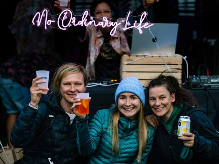 Am Abschlussabend ist Party angesagt mit Drinks und DJane. Das BIKE Women Camp 2025 ist Geschichte, aber der Termin 2026 steht bereits fest. Die Party geht weiter vom 11. bis 14. Juni. Jetzt anmelden!