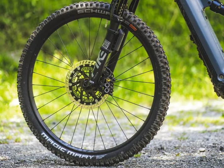 Anti-Blockier-System Profitieren nur blutige Anfänger vom Bosch-ABS, oder macht die Technik auch im sportlichen Trail-Einsatz Sinn?