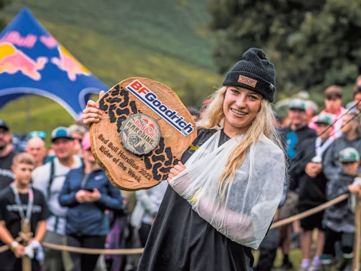 Blutjung und Mut für zehn: Die Australierin Jess Blewitt ist die erste Frau bei der Hardline. Sie bekam die Auszeichnung: „Rider of the Week“ verliehen.  