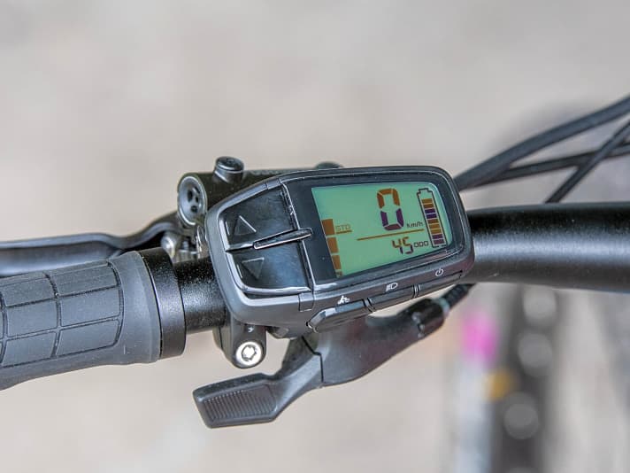 Older Yamaha displays in particular display the error in abbreviated form but without an error code. The classic error code here is also "CHK MAGNET".