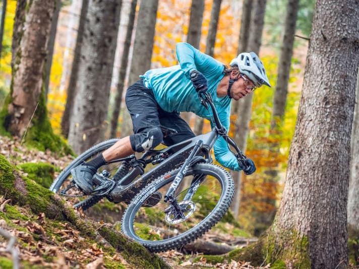 EMTB editor Florentin Vesenbeckh on a test ride with the Focus Jam² SL.