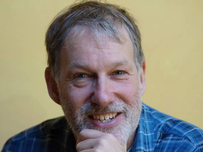 Jo Beckendorff, specialised journalist
