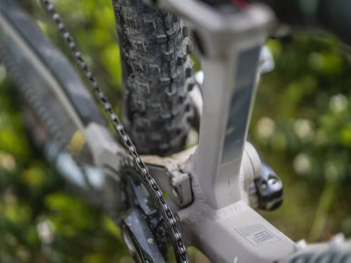 Bottle cage: If the frame construction gives the green light, all testers would like a second bottle cage. Anton says: "With just one bottle cage, I always have to carry a rucksack with me. That's annoying!"