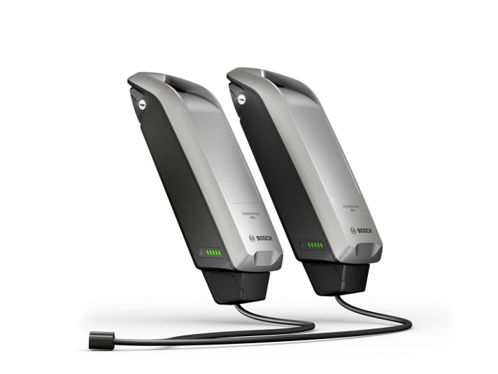   Mit dem neuen Y-Kabel von Bosch lassen sich zwei Akkus verbinden. Für E-Mountainbiker dürfte diese Lösung wegen des doppelten Gewichts aber eher uninteressant sein.