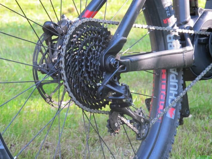   Sram EX-1: Das kleinste Ritzel besitzt 11, das größte 48 Zähne. Damit verlagert sich die gesamte Übersetzung der acht Gänge ans Hinterrad. Vorne reicht eine Einfach-Kurbel.