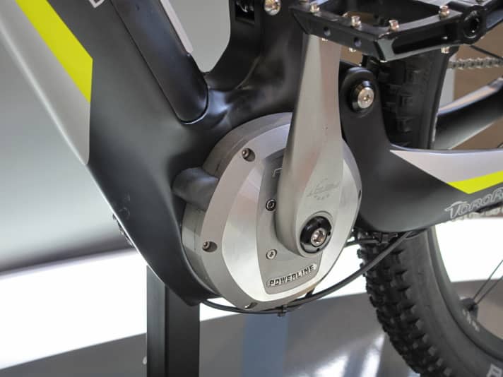 The Fendt mid-motor in the Tororider delivers 250 watts and a maximum torque of 84 Newton metres. According to the manufacturer, the motor weighs 3.9 kilograms and the 417 Wh battery 2.5 kilograms.