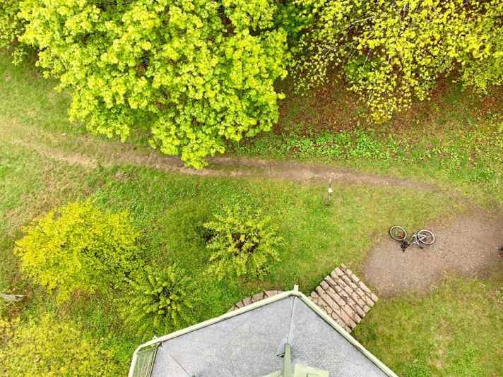 Vom Aussichtsturm am Wilzenberg hat man in der Regel einen tollen 360-Grad-Blick. Nur eben nicht bei schlechtem Wetter und tiefhängenden Wolken.