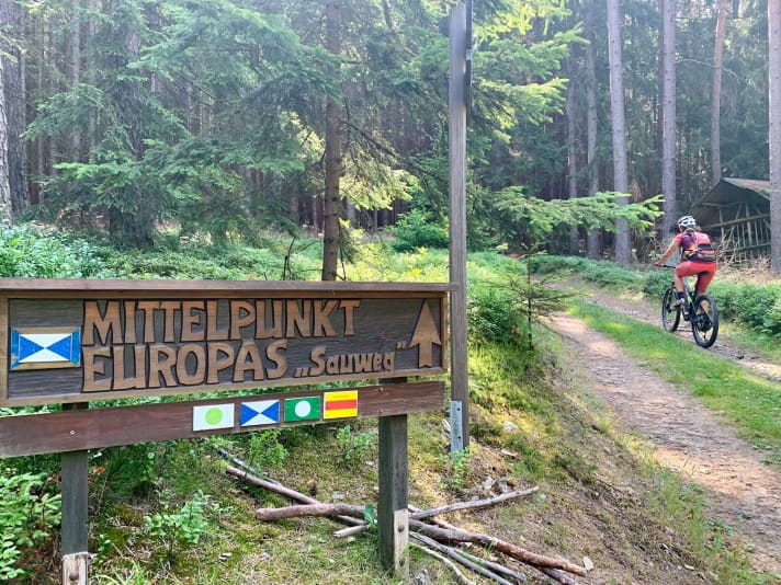 "Den Sauweg willst du wirklich hoch?" Herbert hatte da so seine Zweifel, ob ich das ohne E-Bike schaffe.