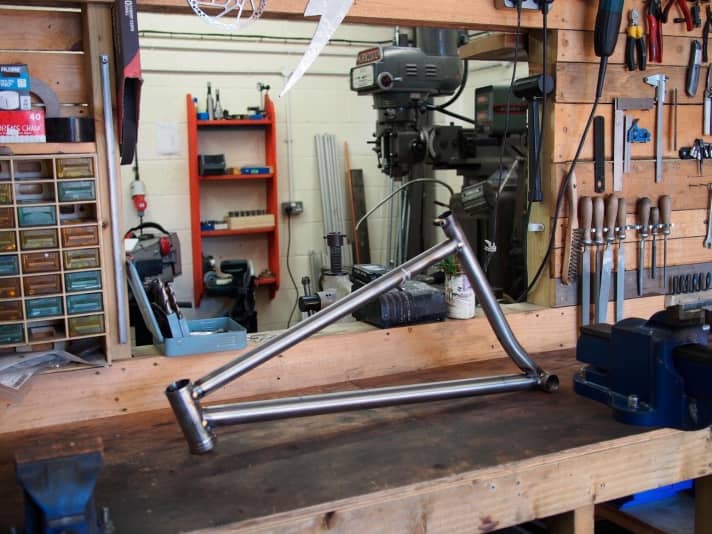 Wie bei vielen kleinen britischen Schmieden wird auch bei Starling Handarbeit groß geschrieben.