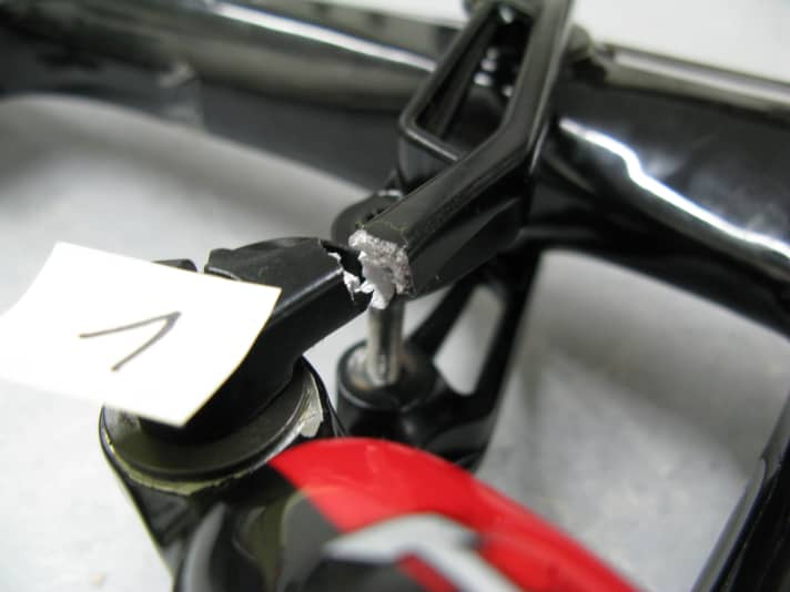  Rocker broken three times on the Scott
