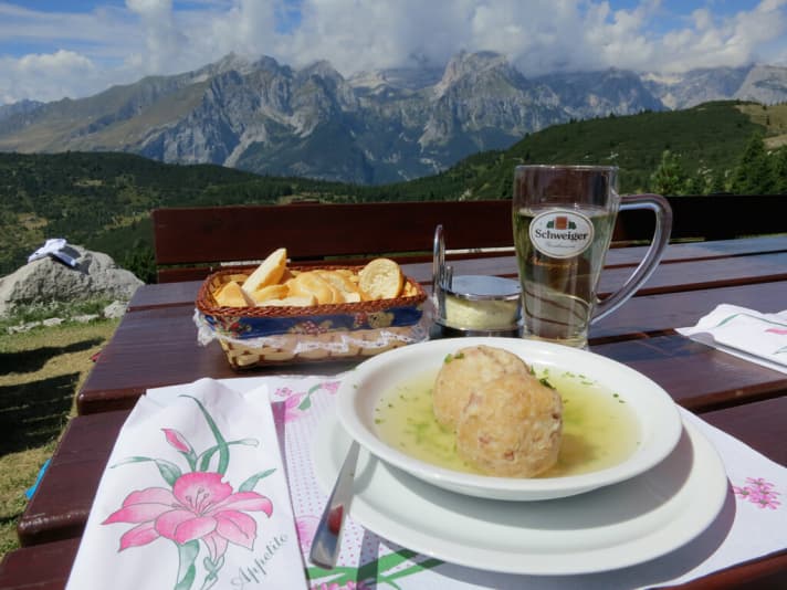   Köstliche regionale Küche wie im Bait del Germano (San Lorenzo in Banale).
