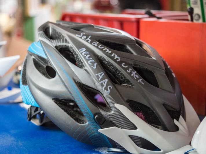   This is what the finished helmet should look like. The foam pattern shows where which parts are attached.