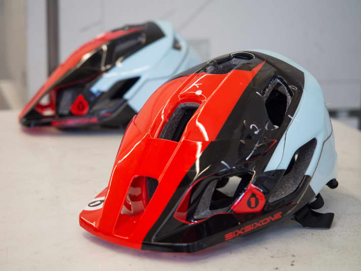 Failed twice: the SixSIxOne Evo AM narrowly fails our BIKE helmet test.