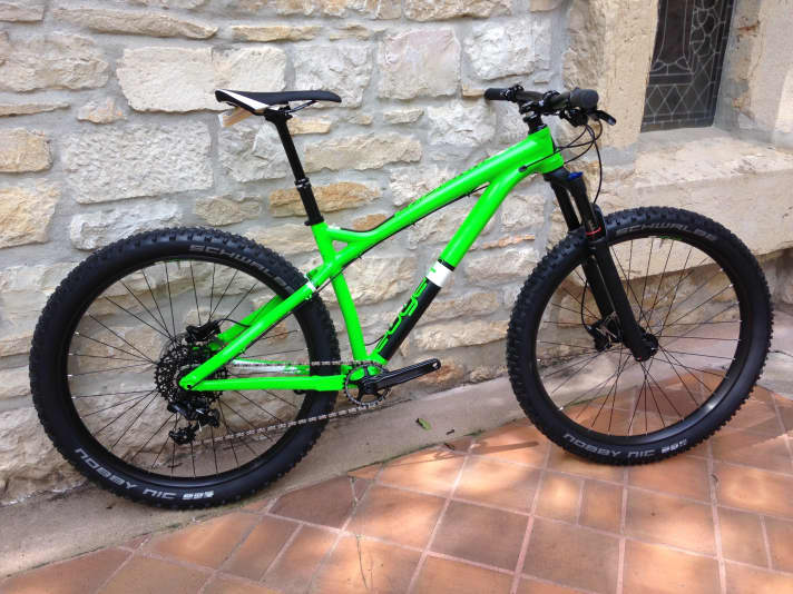   Right on trend: Lapierre is launching a trail hardtail with plus tyres in 2017.