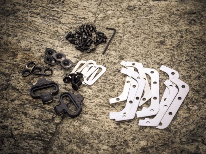 Massig Zubehör: über Shims und Pins lässt sich das V-Twin individuell anpassen.