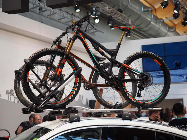   Thule's new roof rack especially for sensitive carbon frames.