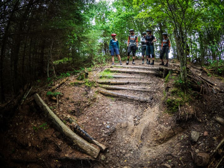 A ten-metre slide followed by a delicate threading into a rock-root section: the Joplin steered through with ease and ironed out driving errors with good-natured ease.