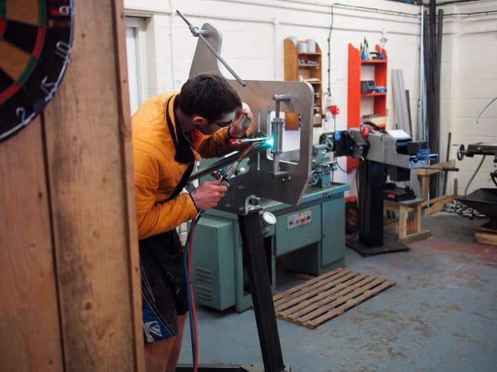   Steel can be processed to a high standard with manageable effort. Even with shorts if necessary.