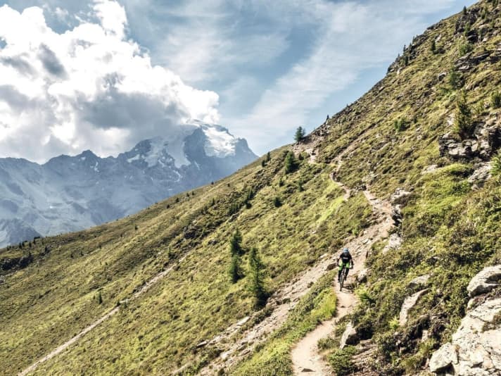 Das neue Trail-Finale von Siebenbrunnen nach Prad mit harmlosen Spielereien.