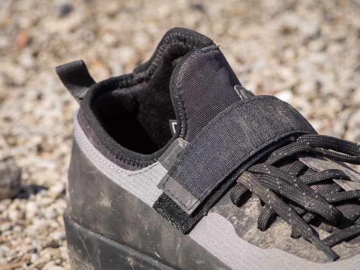 The ankles are well protected on the inside.