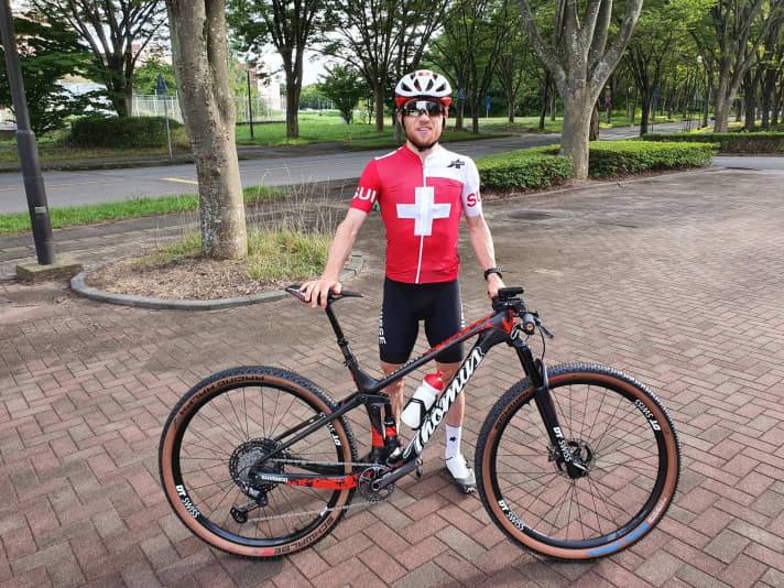   Flückiger's Thömus Lightrider for Olympia has the addition Ganbaru in its model name. The Japanese word Ganbaru loosely translates as: to give your best. This should inspire gold aspirant Flückiger.