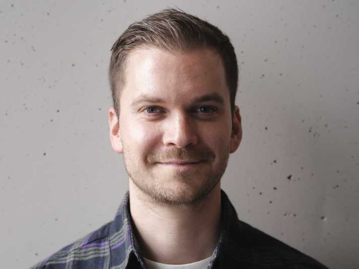 Bastian Langlitz ist Product-Manager E-Performance bei Canyon und für alles von E-Gravel bis hin zu E-MTBs bis 140 Millimeter zuständig.