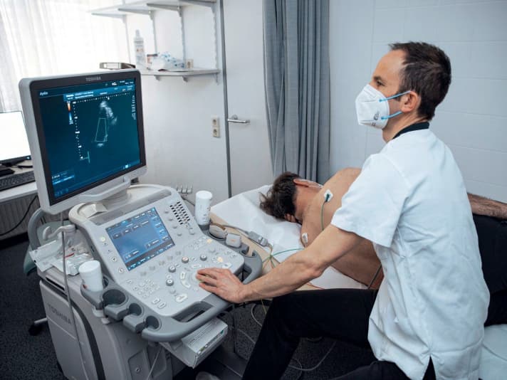 During the ultrasound, you can also turn round and see your own heart beating.