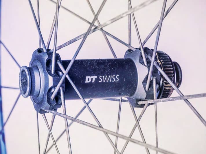 The Silverton 1.0-s wheel is spoked conventionally.