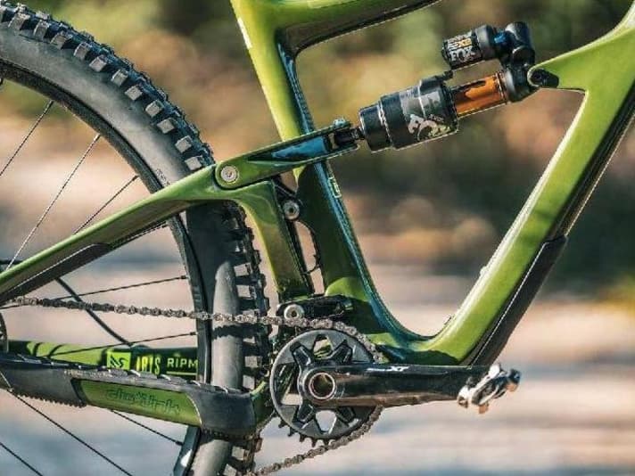 In der unteren Wippe verbaut Ibis Igus-Gleitlager und gibt darauf sogar eine lebenslange Garantie.