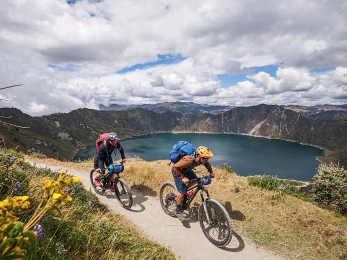 Den Trail rund um den Kratersee des Quilotoa erleben wir auf einem Zweittages-Trip, den uns Mateo als GPS-Route zusammengestellt hat.