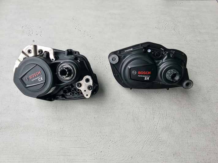 The Bosch Performance SX (right) is slightly more compact than the CX - but it is not one of the smallest mid-motors.