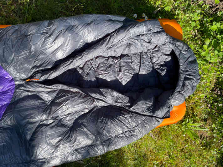 Eher warm im heißen Hochsommer, aber bei nächtlichen 15 Grad sehr angenehm.