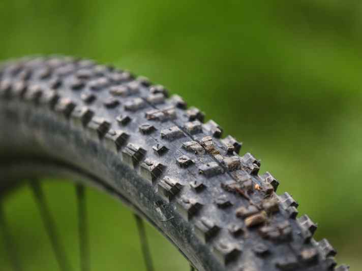 For a race bike, the Maxxis Rekon on the Cervélo ZFS-5 120 has a fairly pronounced tread pattern.