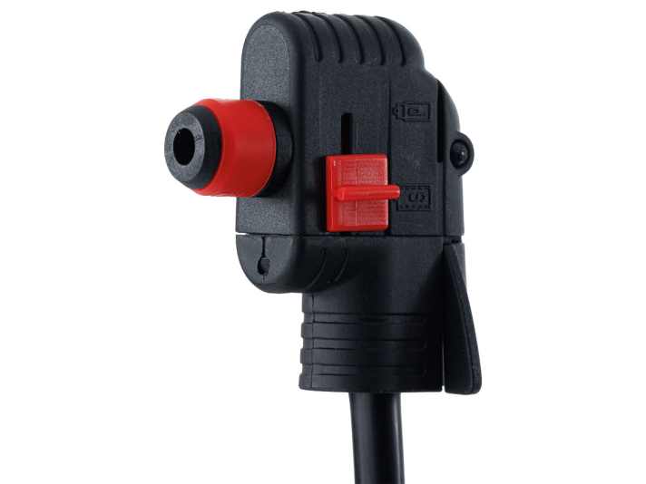 Voici à quoi ressemble le système prêt à l'emploi. Il suffit ensuite de placer l'adaptateur sur la valve Clik-Vlave et il s'enclenche automatiquement.