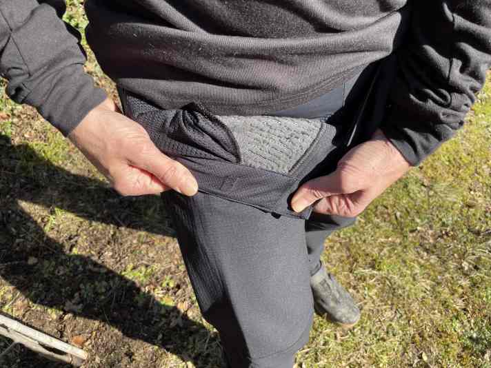 Fleece inside - the secret behind the surprising heating performance.