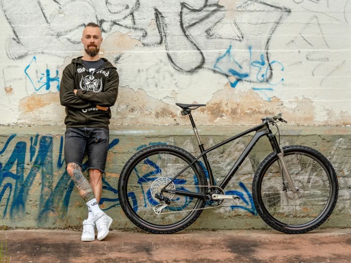 Schrauber-Held Dangerholm performt auf Instagram 