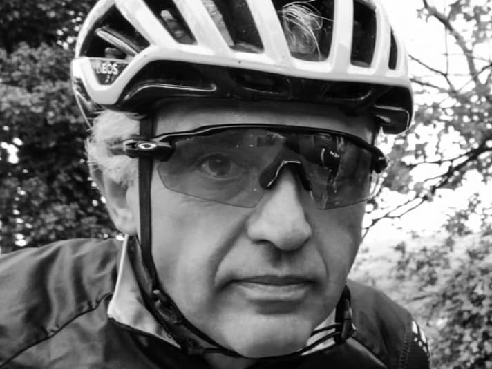 “Wir hatten zeitweise mehr als zehn Fahrer, alle auf den Top-Bikes. Da sind Stürze teuer. Bislang haben wir sicher 20 bis 25 Reparaturen machen lassen. Die reparierten Stellen haben definitiv gehalten!” Klaus Dillmann, Team Merida-Schulte