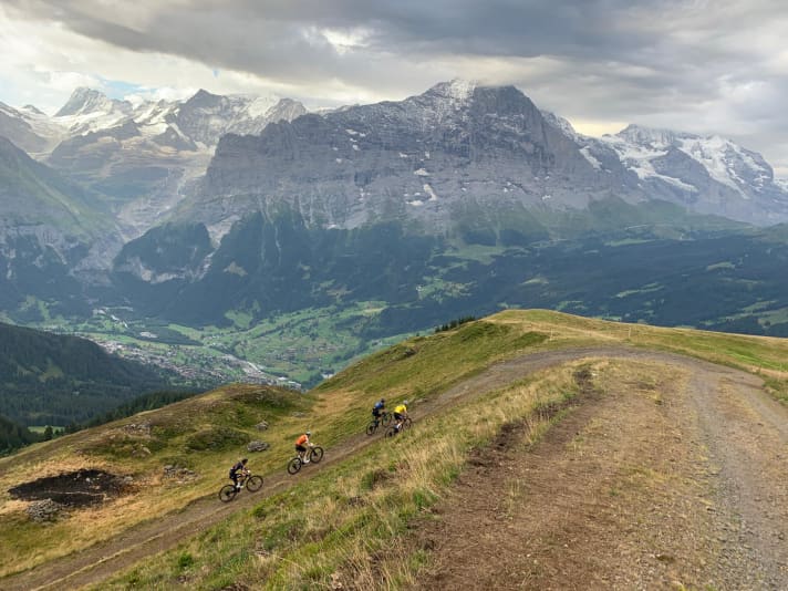 On the long-distance Alpine marathons, such as here at the Eiger Bike Challenge, participants buy the best views a mountain biker can have for 2000 to 3000 metres in altitude.