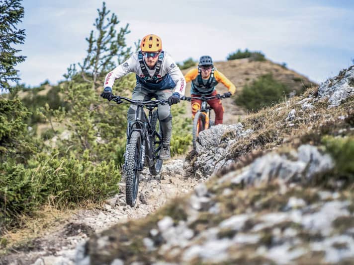   Bei Vollgas geradeaus können Canyon und Radon punkten. Nur das YT schlägt sich hier noch minimal besser.  