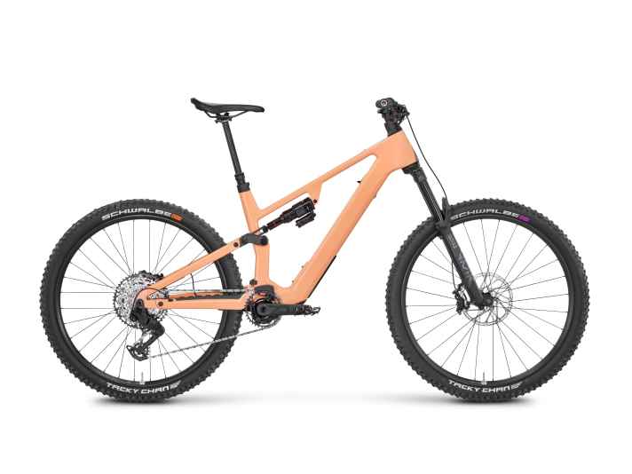The Rose File Plus 70, shown here in the colour Soleil, starts at 5999 euros.
