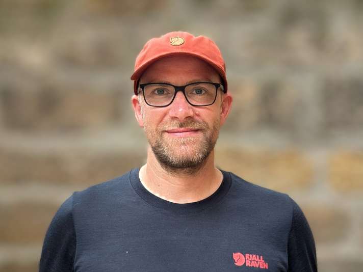The 41-year-old former cyclist and filmmaker from Dresden wants to keep the focus on hopeful stories during the tour.